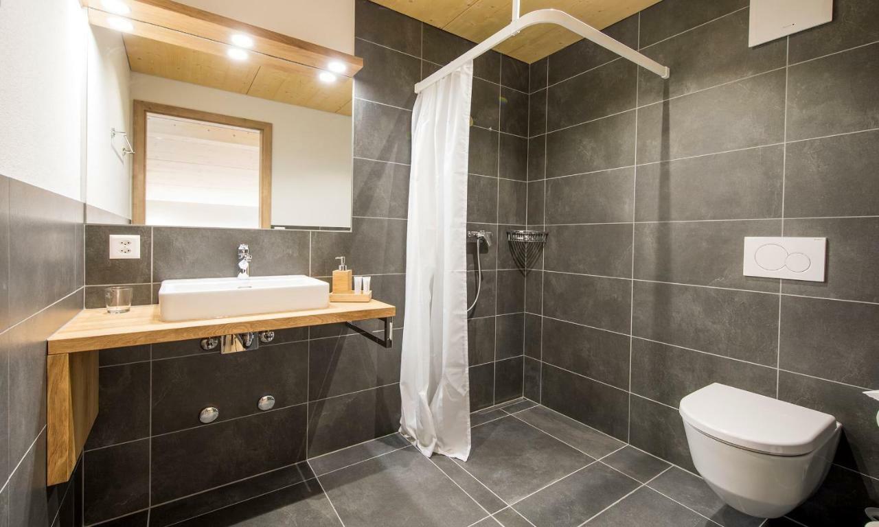 Gadmer Lodge - Dein Zuhause In Den Bergen Gadmen Bagian luar foto