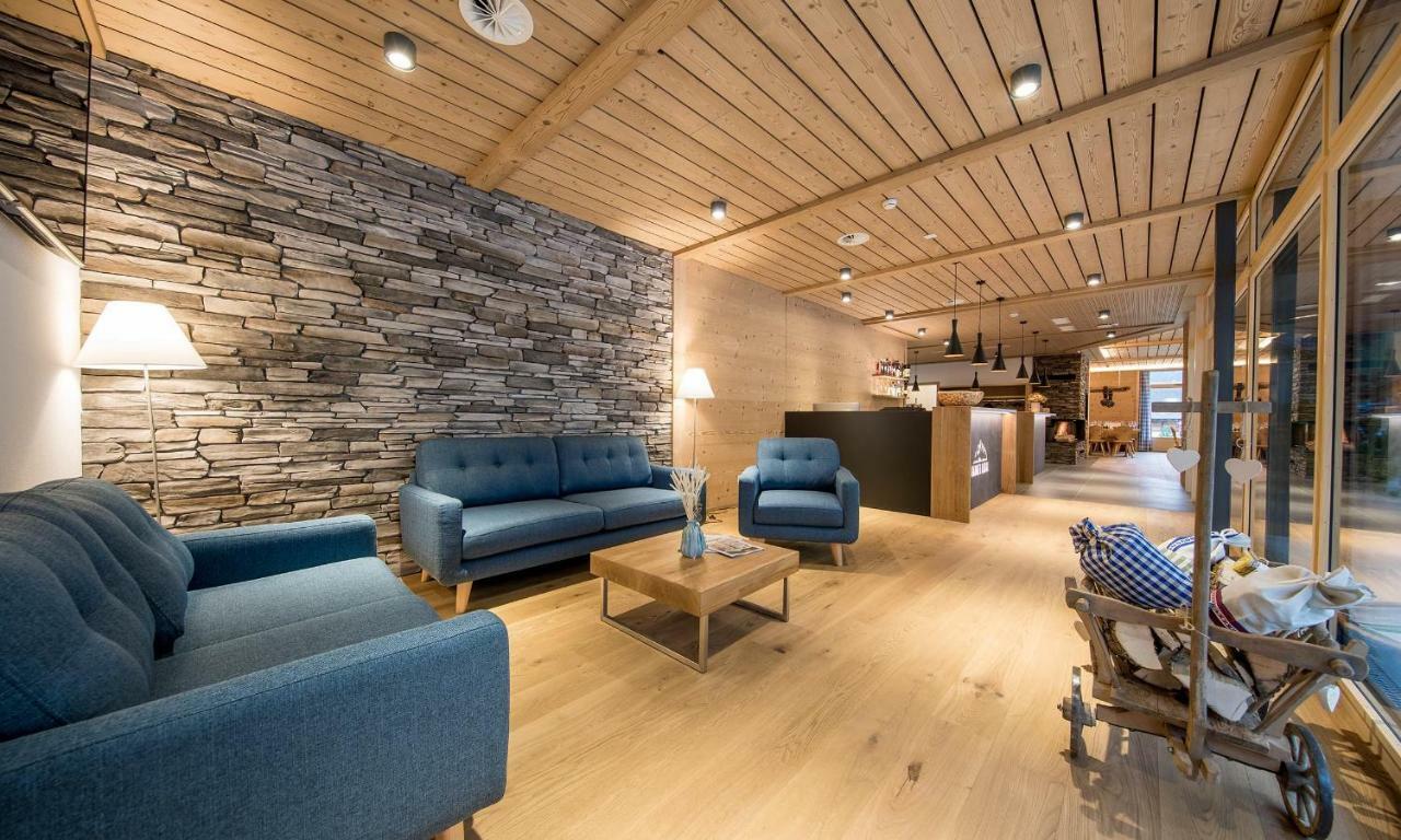 Gadmer Lodge - Dein Zuhause In Den Bergen Gadmen Bagian luar foto