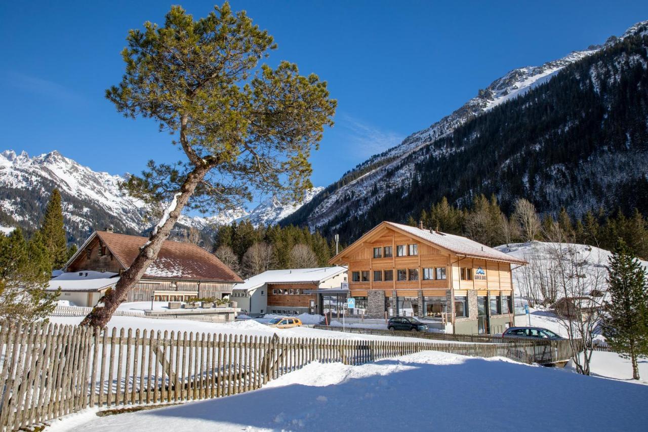 Gadmer Lodge - Dein Zuhause In Den Bergen Gadmen Bagian luar foto